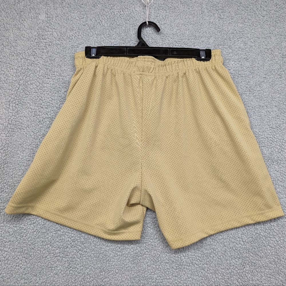 HMDD Shorts Mens Large Happy Memories Don't Die Los Angeles Cali Tan Beige USA - Picture 2 of 14